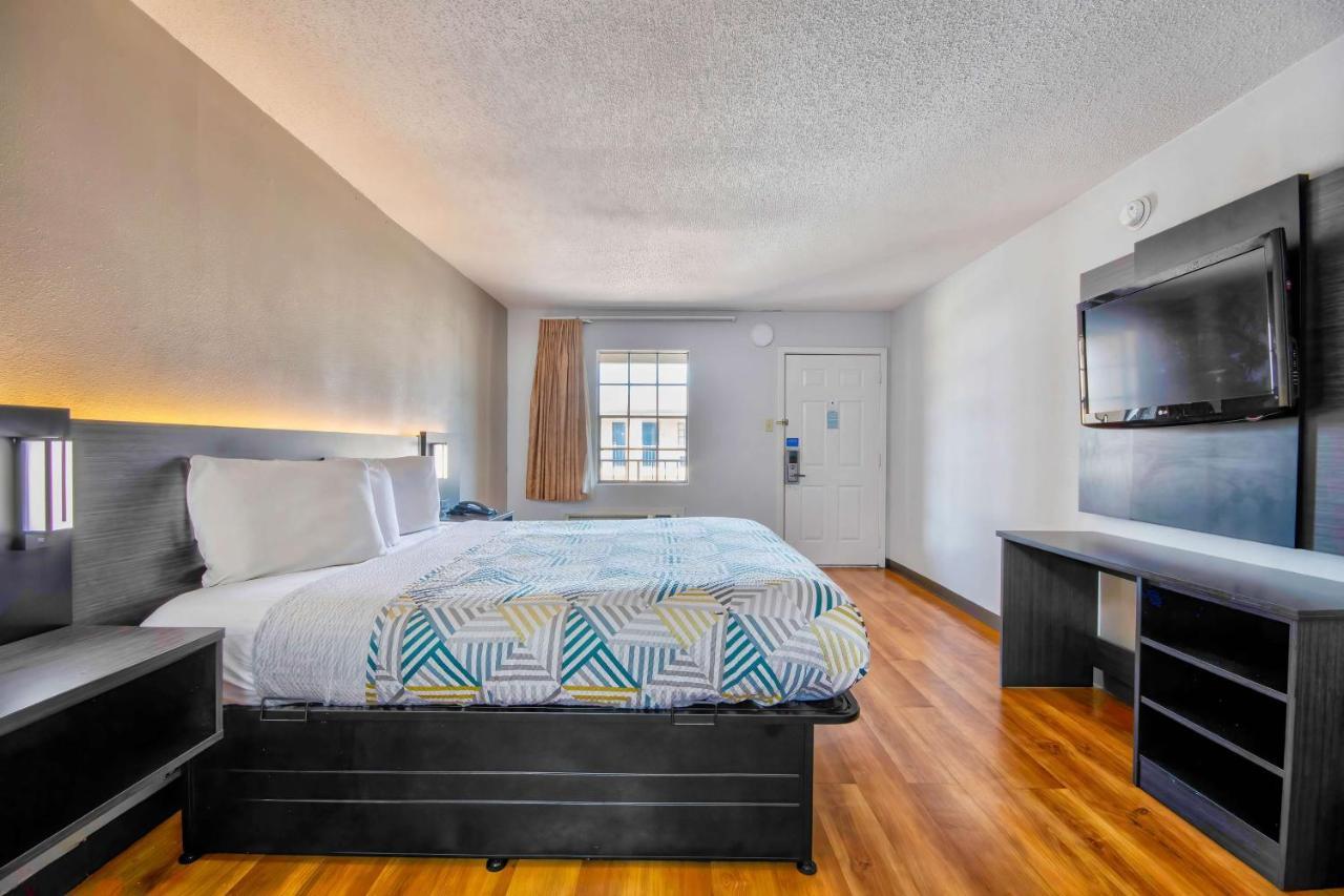 Hotel 6 Bossier City, La